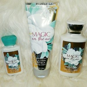 Bath And Body Works Christmas Lotion Bundle